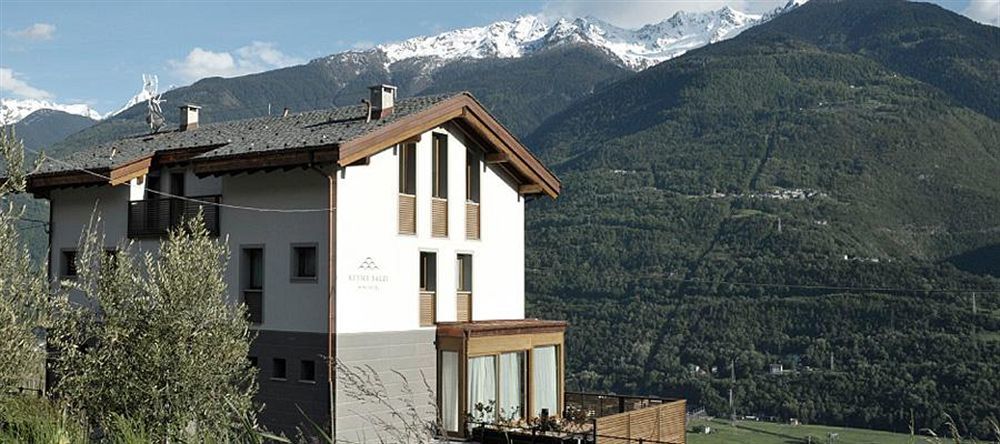 Wine Hotel Retici Balzi Poggiridenti Bagian luar foto